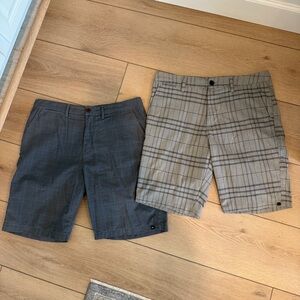 Quiksilver men’s shorts 34 plaid casual chino